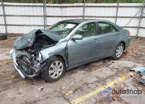 2011 Toyota Camry Le from USA, damaged, VIN 4T1BF3EK9BU682919
